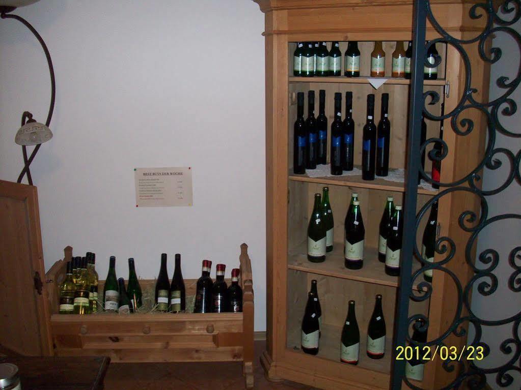 Hotel Garni Weinquadrat 레헨스테이너와차우 외부 사진